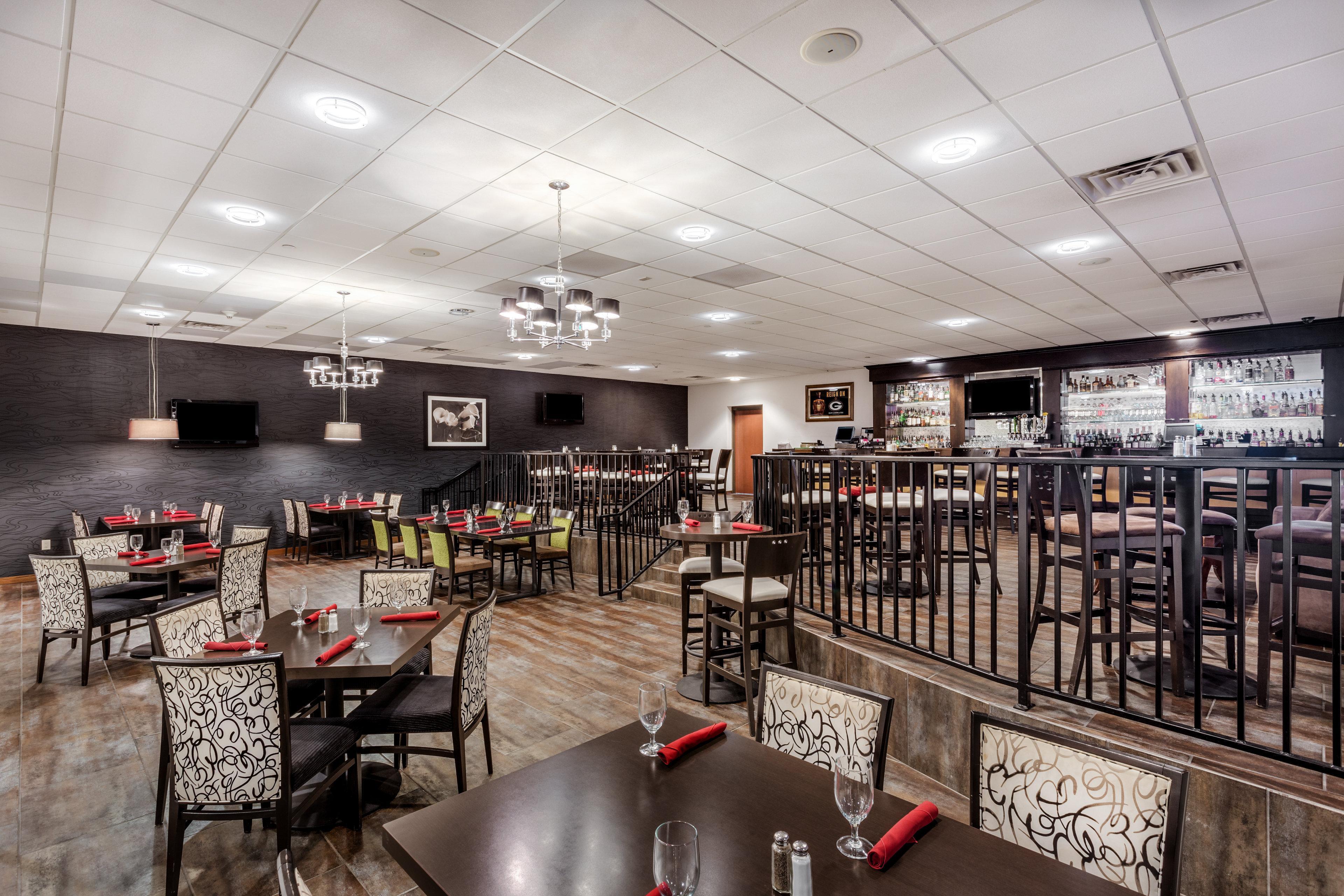 Отель Crowne Plaza Milwaukee South By Ihg Экстерьер фото