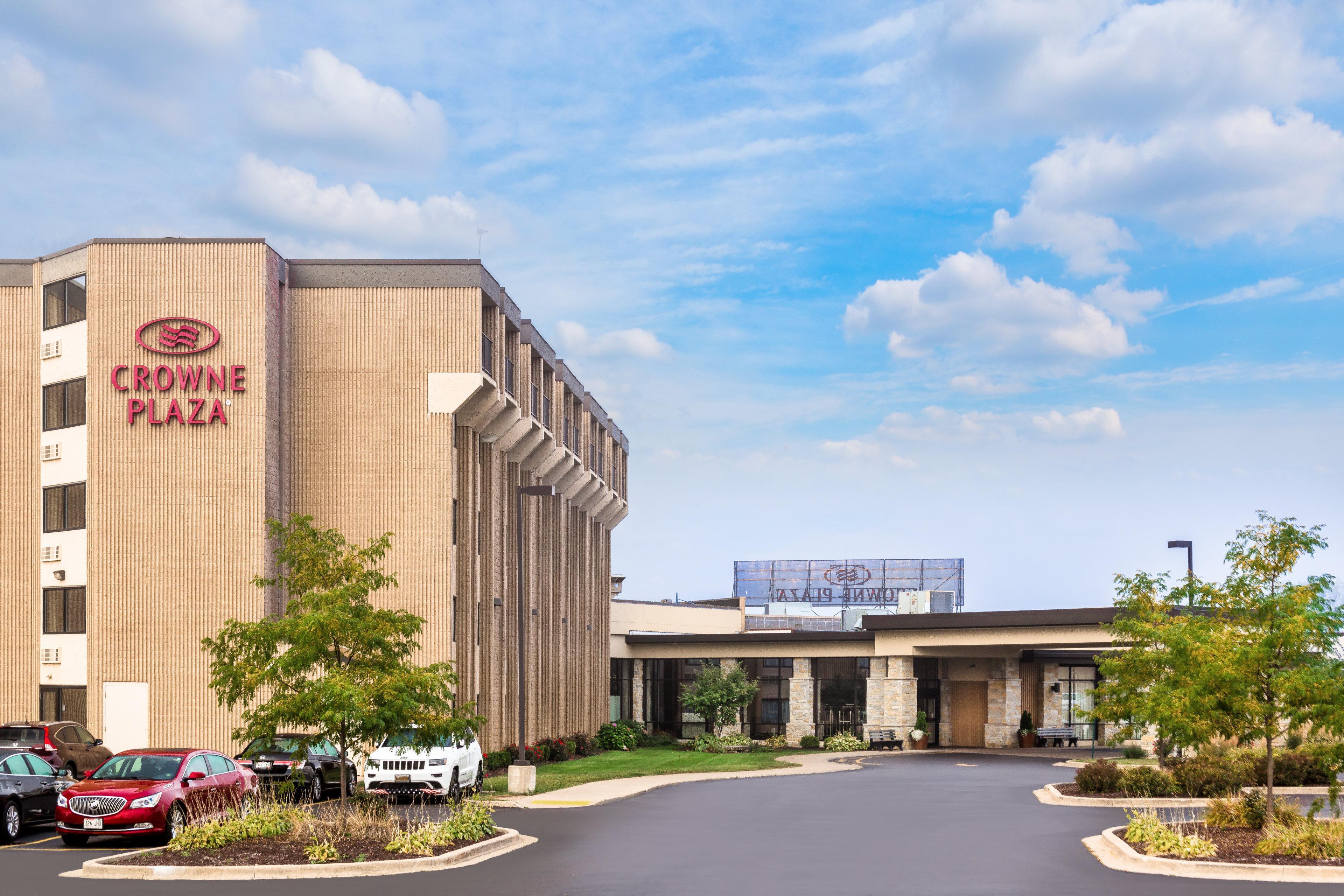 Отель Crowne Plaza Milwaukee South By Ihg Экстерьер фото